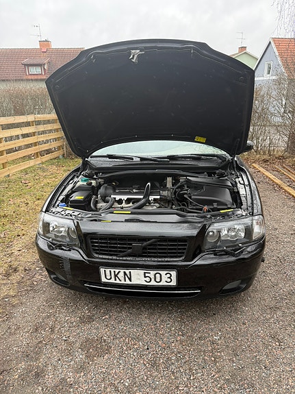 Volvo S80 2 of 4