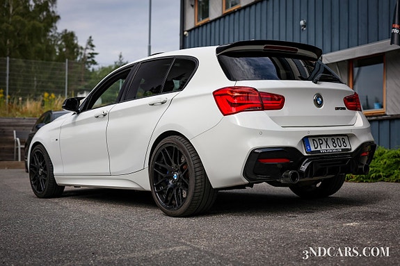 BMW M135i 7 of 20