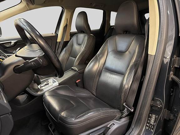 Volvo XC60 9 of 24