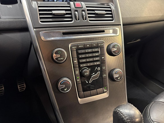 Volvo XC60 19 of 24