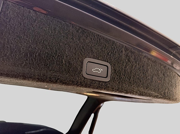 Volvo XC60 14 of 24