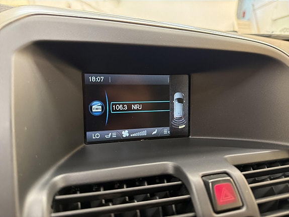Volvo XC60 18 of 24