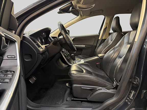 Volvo XC60 8 of 24