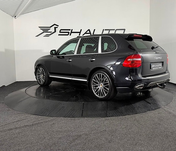 Porsche Cayenne S 8 of 23