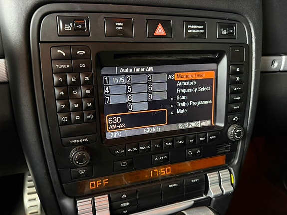 Porsche Cayenne S 15 of 23
