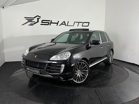 Porsche Cayenne S 2 of 23