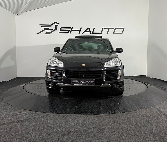 Porsche Cayenne S 3 of 23