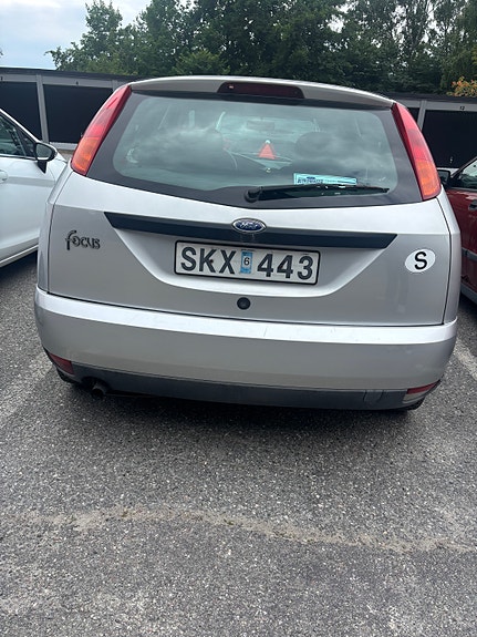 Ford Focus 4 of 6