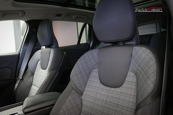Volvo V60 Cross Country 25 of 30