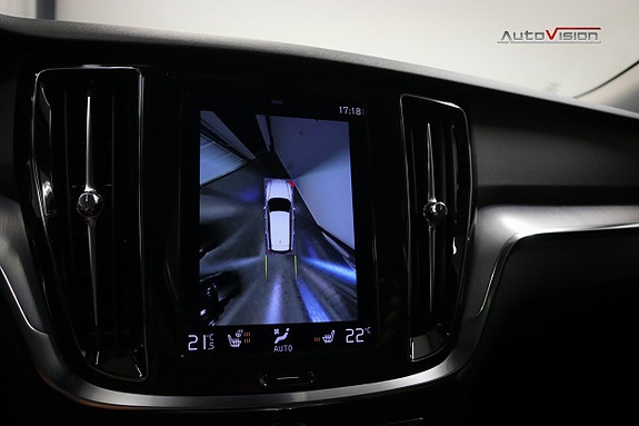 Volvo V60 Cross Country 23 of 30