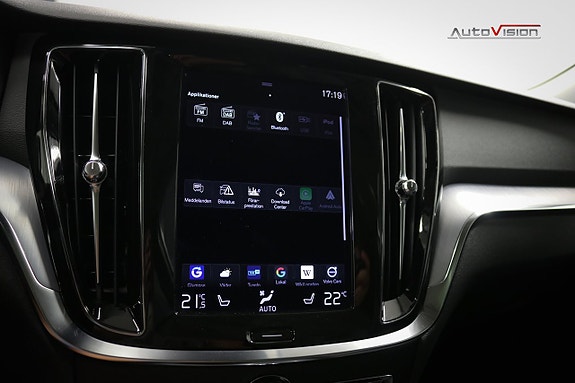 Volvo V60 Cross Country 24 of 30