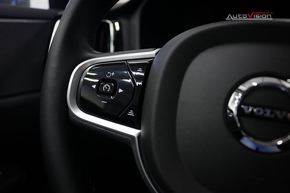 Volvo V60 Cross Country 19 of 30