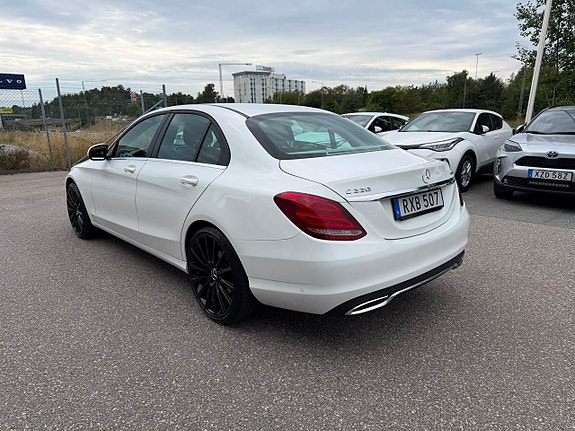 Mercedes-Benz C220 d 3 of 17