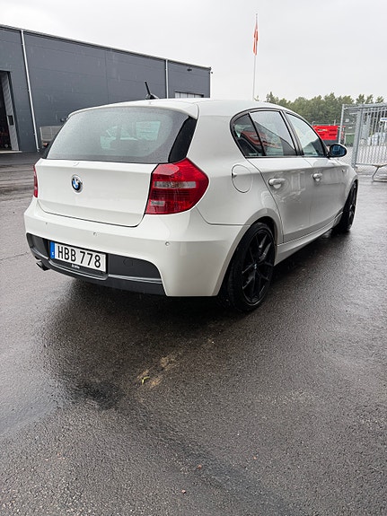 BMW 120d 3 of 7