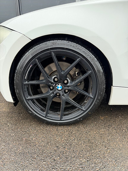 BMW 120d 4 of 7
