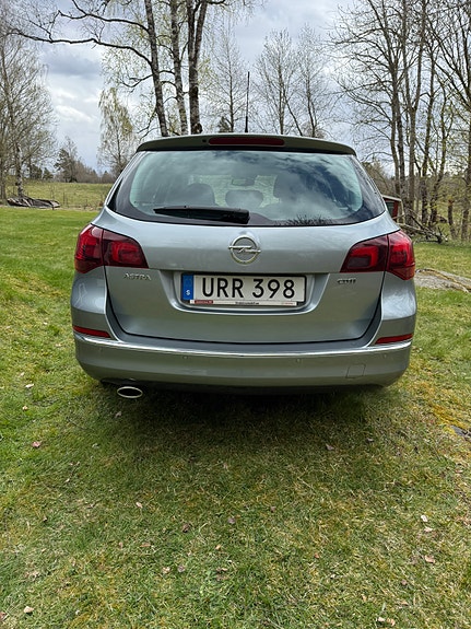 Opel Astra 6 of 12