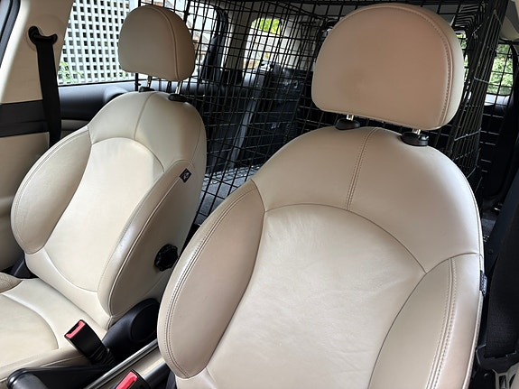 MINI Countryman Cooper D 13 of 15