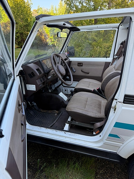 Suzuki Samurai 6 of 7