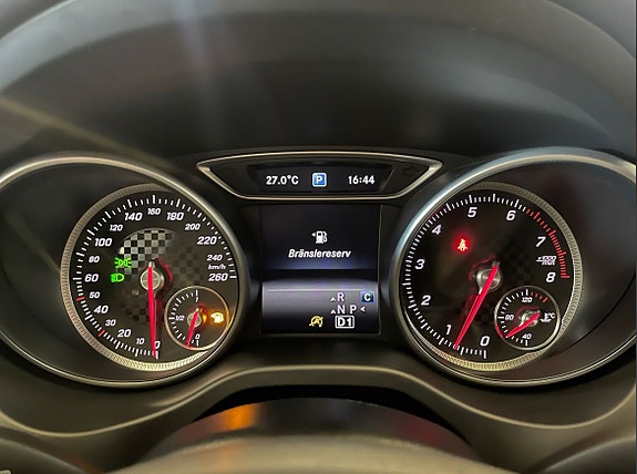 Mercedes-Benz A180 12 of 12