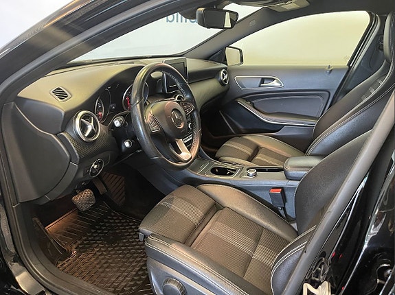 Mercedes-Benz A180 6 of 12