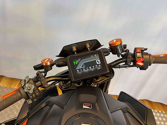KTM 1390 SUPERDUKE R EVO 14 of 16