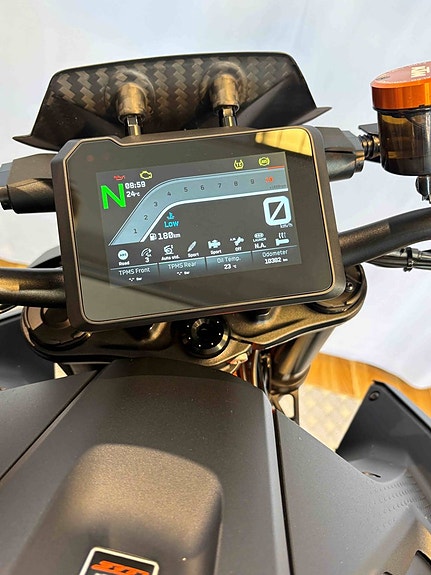 KTM 1390 SUPERDUKE R EVO 13 of 16