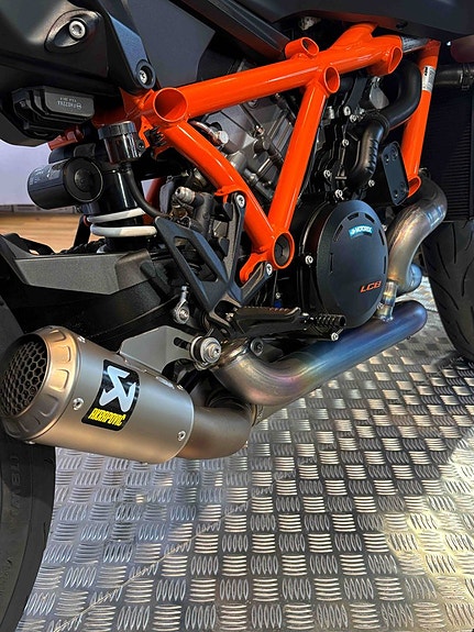 KTM 1390 SUPERDUKE R EVO 10 of 16