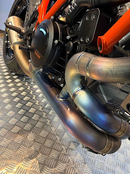 KTM 1390 SUPERDUKE R EVO 11 of 16