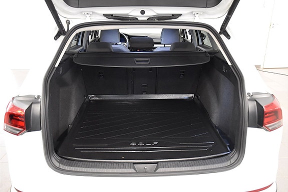 Volkswagen Golf Alltrack 19 of 19