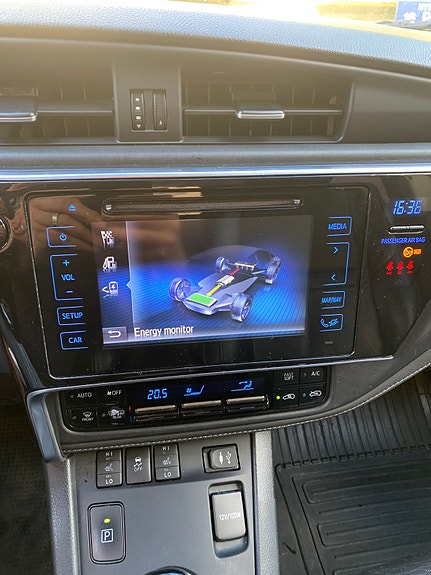 Toyota Auris 9 of 13
