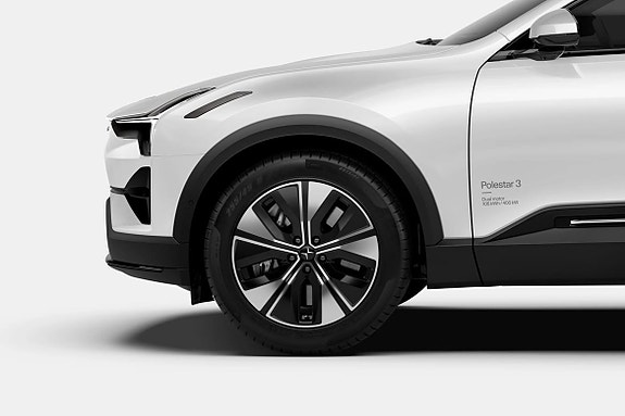 Polestar 3 6 of 17