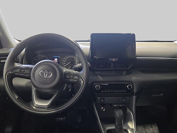 Toyota Yaris 12 of 19