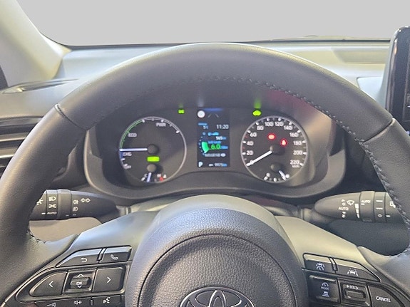 Toyota Yaris 15 of 19