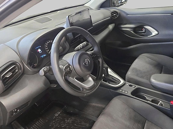 Toyota Yaris 14 of 19