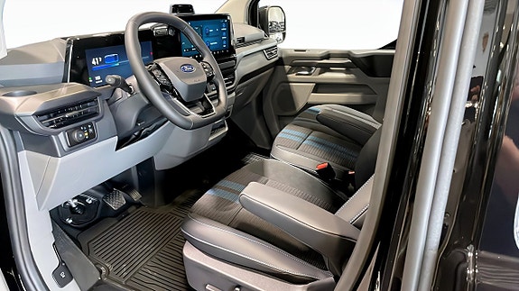Ford E-Custom 4 of 12