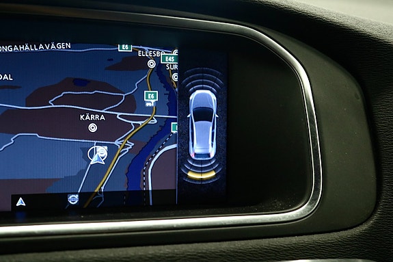 Volvo V40 Cross Country 16 of 21