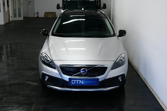 Volvo V40 Cross Country 5 of 21