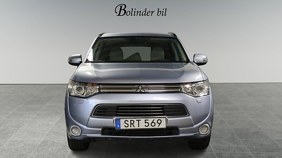 Mitsubishi Outlander 2 of 29