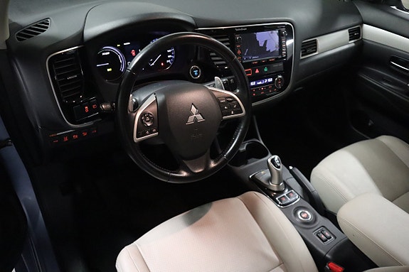 Mitsubishi Outlander 13 of 29