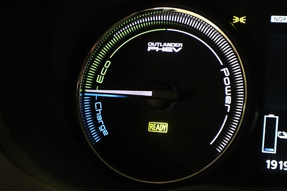 Mitsubishi Outlander 22 of 29
