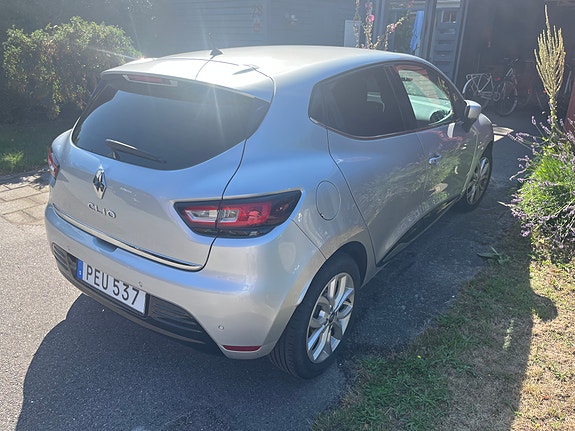 Renault Clio 2 of 3