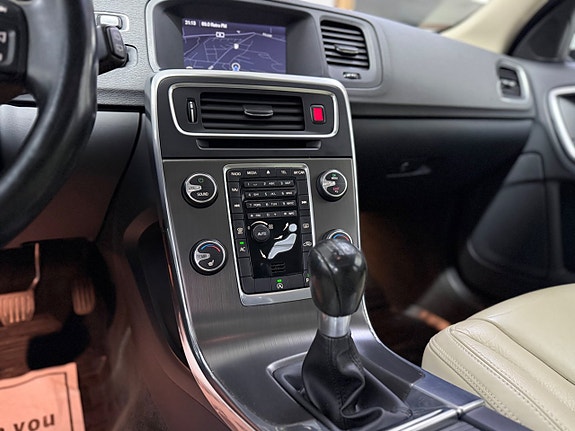 Volvo V60 16 of 20