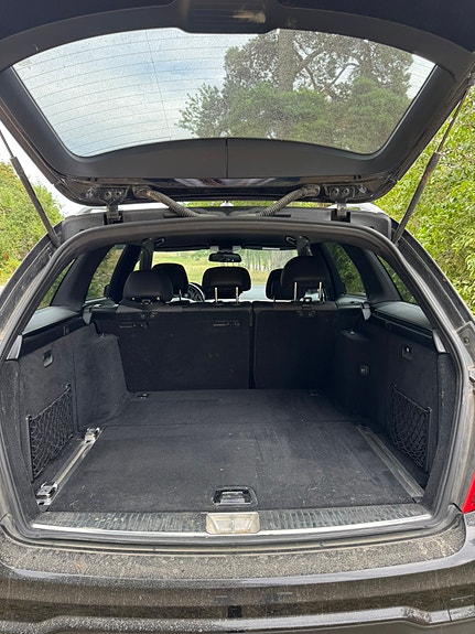 Mercedes-Benz C220 7 of 9