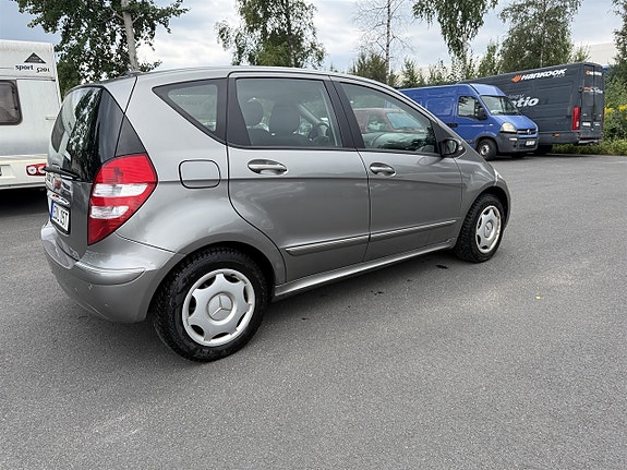 Mercedes-Benz A150 4 of 18