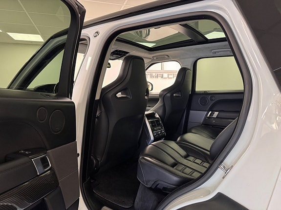 Land Rover Range Rover Sport 14 of 19