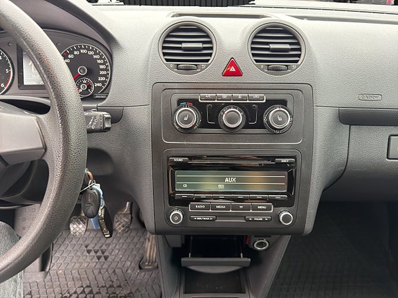 Volkswagen Caddy 16 of 16