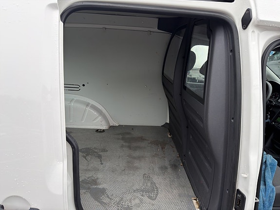 Volkswagen Caddy 12 of 16