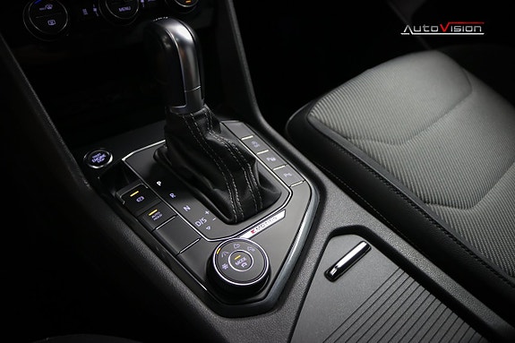 Volkswagen Tiguan Allspace 16 of 30