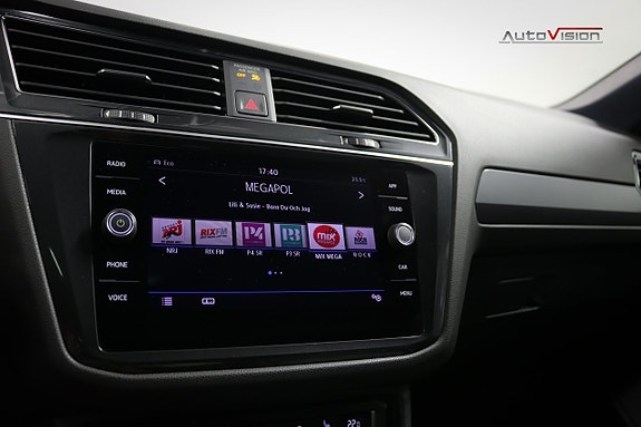Volkswagen Tiguan Allspace 13 of 30