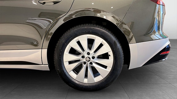 Skoda Enyaq 6 of 13